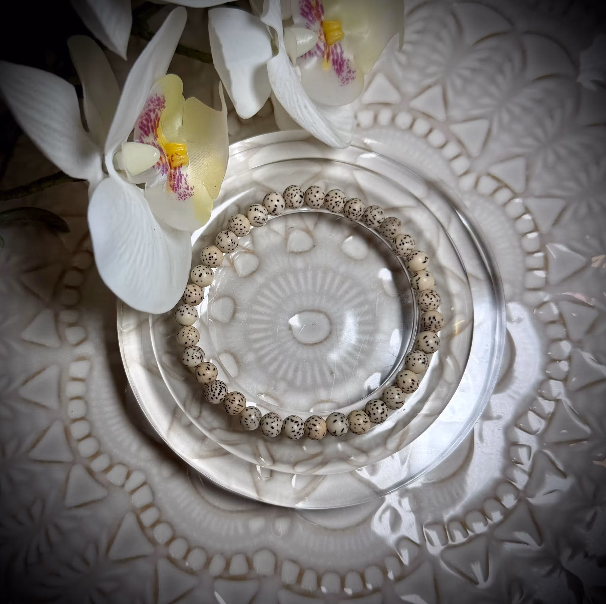 Naturlig Bodhifrö ”Månfrö” Armband