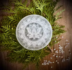 Selenit Laddningsplatta Lotus Mandala 10 cm