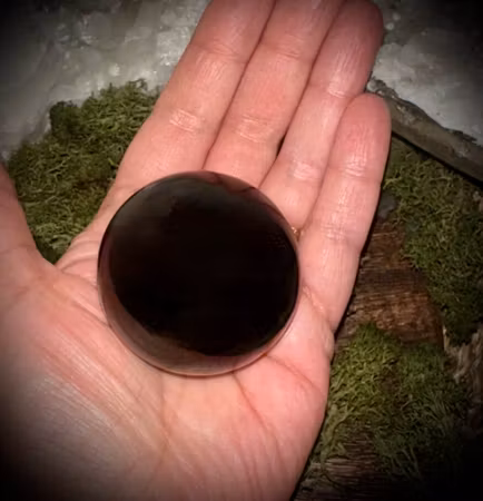 Svart Obsidian Klot