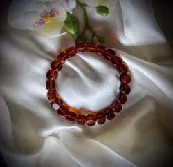 Röd Bärnsten Armband | 8 mm HK