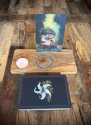 Spiritual Eye kortställ i Mangoträ med Sodalit