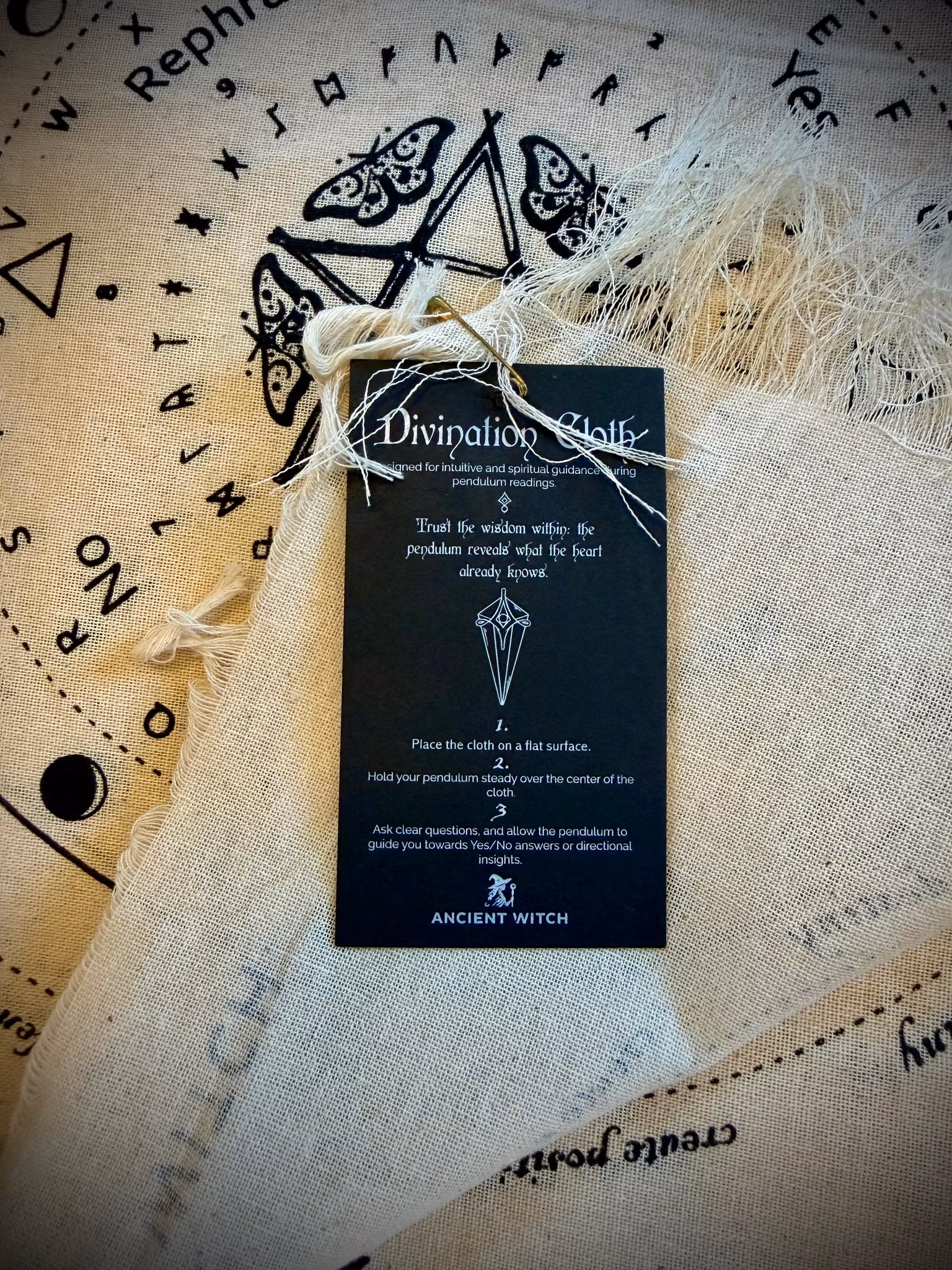 Ancient Witch Sun Face Pendulum Divination Cloth | Pendelmatta