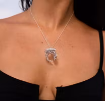 The Mystical Dragon – Guardian of the Moon handgjort hänge i 925 Sterling Silver | Peter Stone