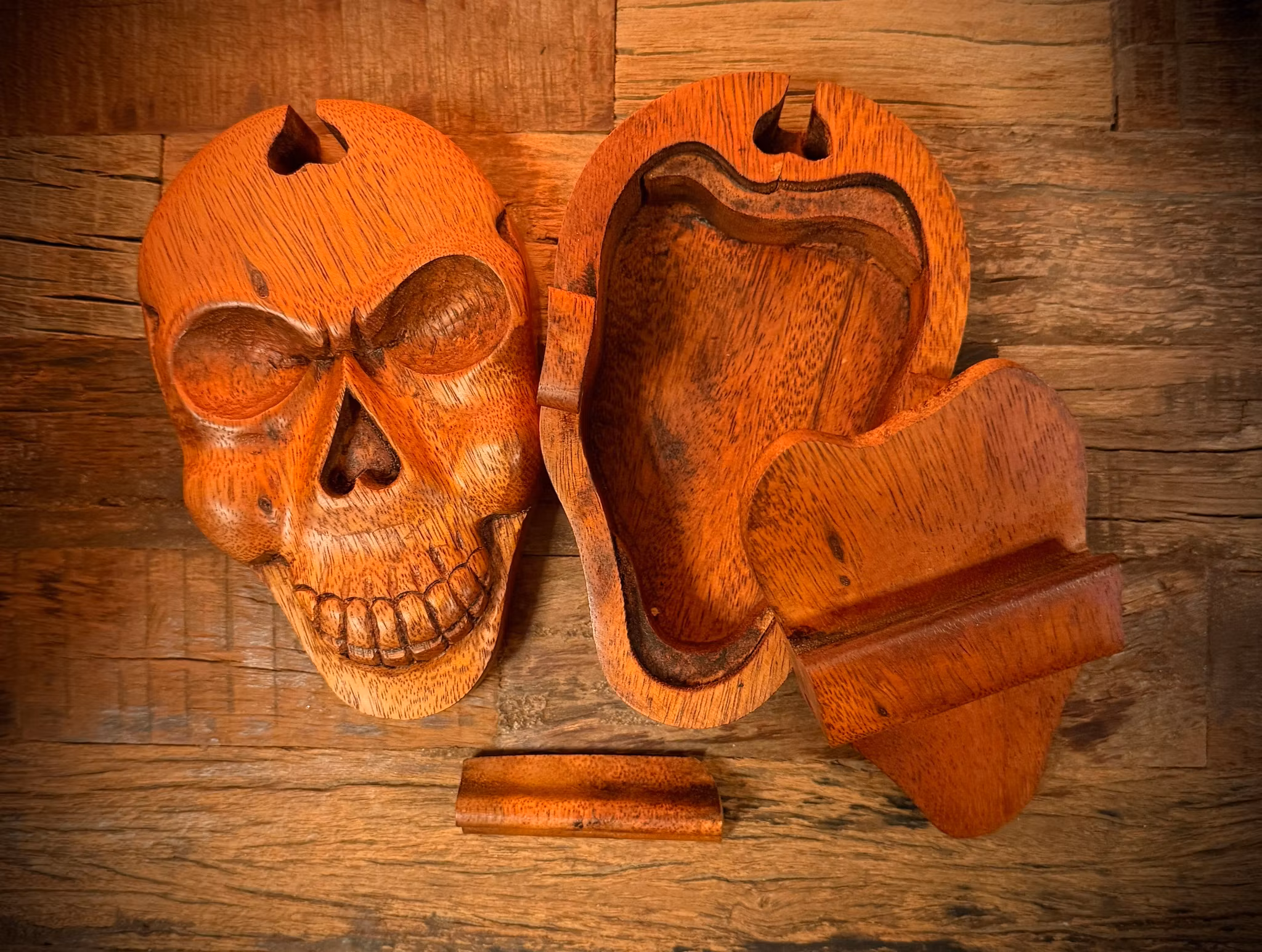 Magic Box Skull | Indonesien