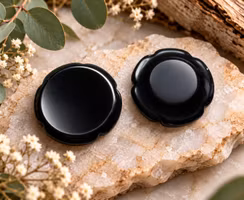 Svart Obsidian No Worry med fördjupning för tummen