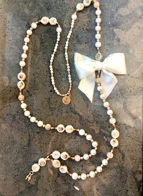 LILLY halsband vit