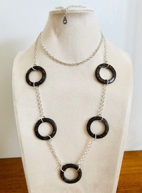 AINA halsband