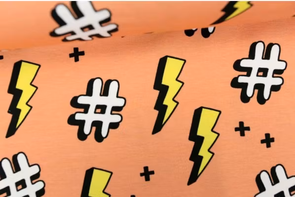 Hamburger Liebe Hashtag och blixtar aprikos jersey 1 meters bit