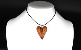Halsband Hjärta