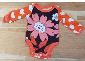 Body med Vintage blommor stl. 50
