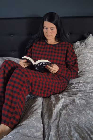 Red & black checkered (flannel)