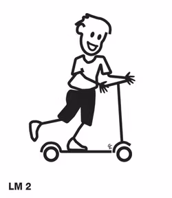 Pojke på sparkcykel