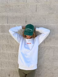 LOVE IS ALL WE NEED AND IT STARTS WITH YOU - Vit Sweatshirt / Collegetröja