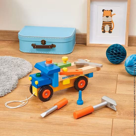 Dragleksak Med Verktyg