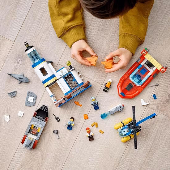 LEGO City 60308 polis och brandkår i kustinsatsen