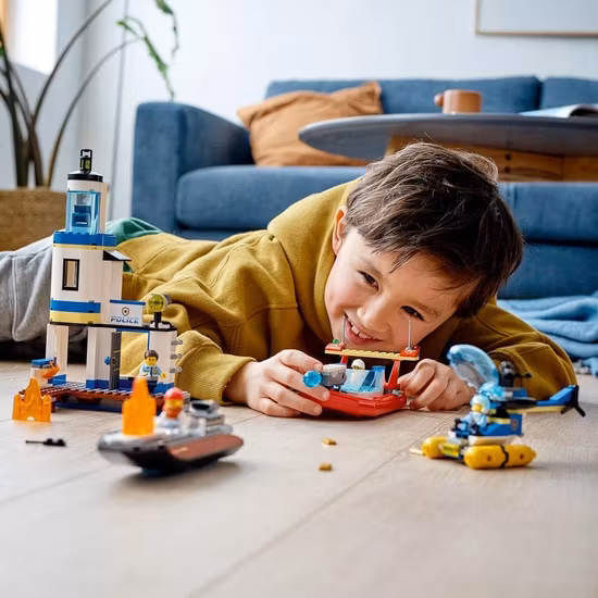 LEGO City 60308 polis och brandkår i kustinsatsen