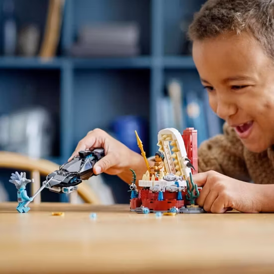 LEGO Marvel 76213 Kung Namors tronrum