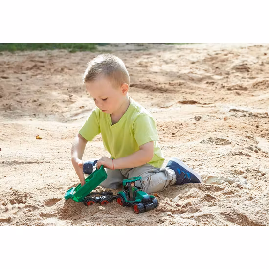 Lena Lastbilstraktor Med Släpvagn