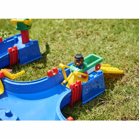 Aquaplay Megaset - 46 delar Inklusive 1 Containerbåt