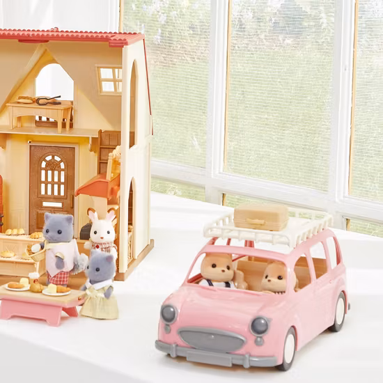 Sylvanian Families Familjebilen Rosa