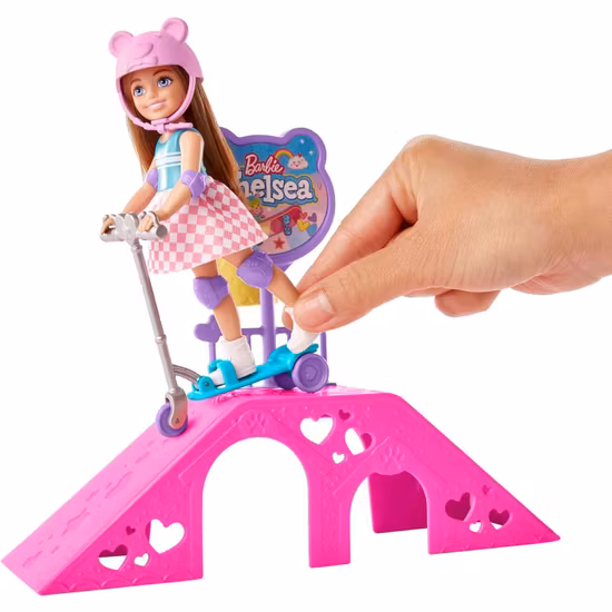 Barbie Chelsea Skatepark Lekset HJY35