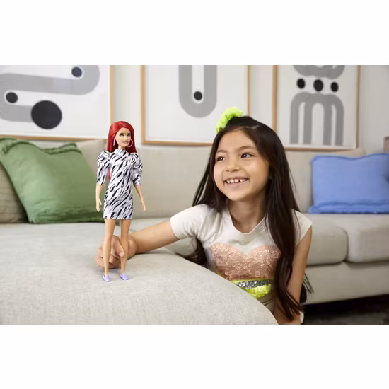 Barbie Fashionistas Docka GRB56