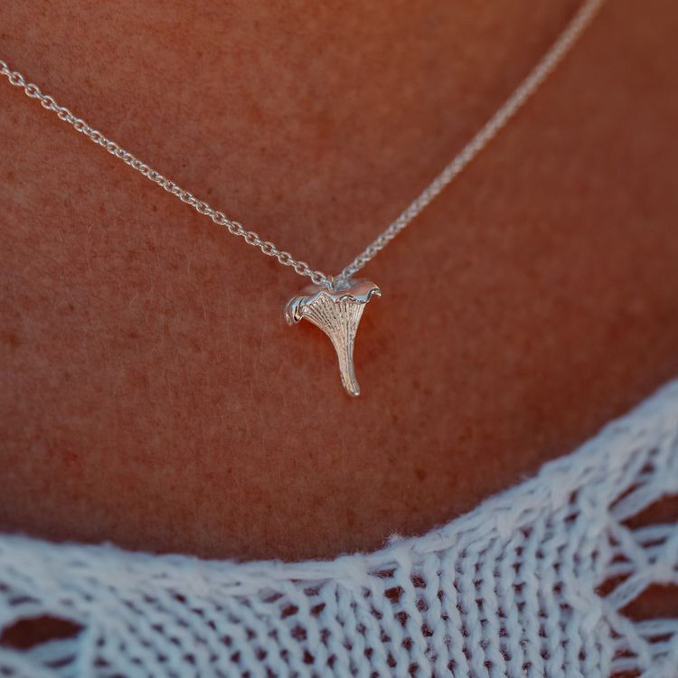 Kantarell halsband