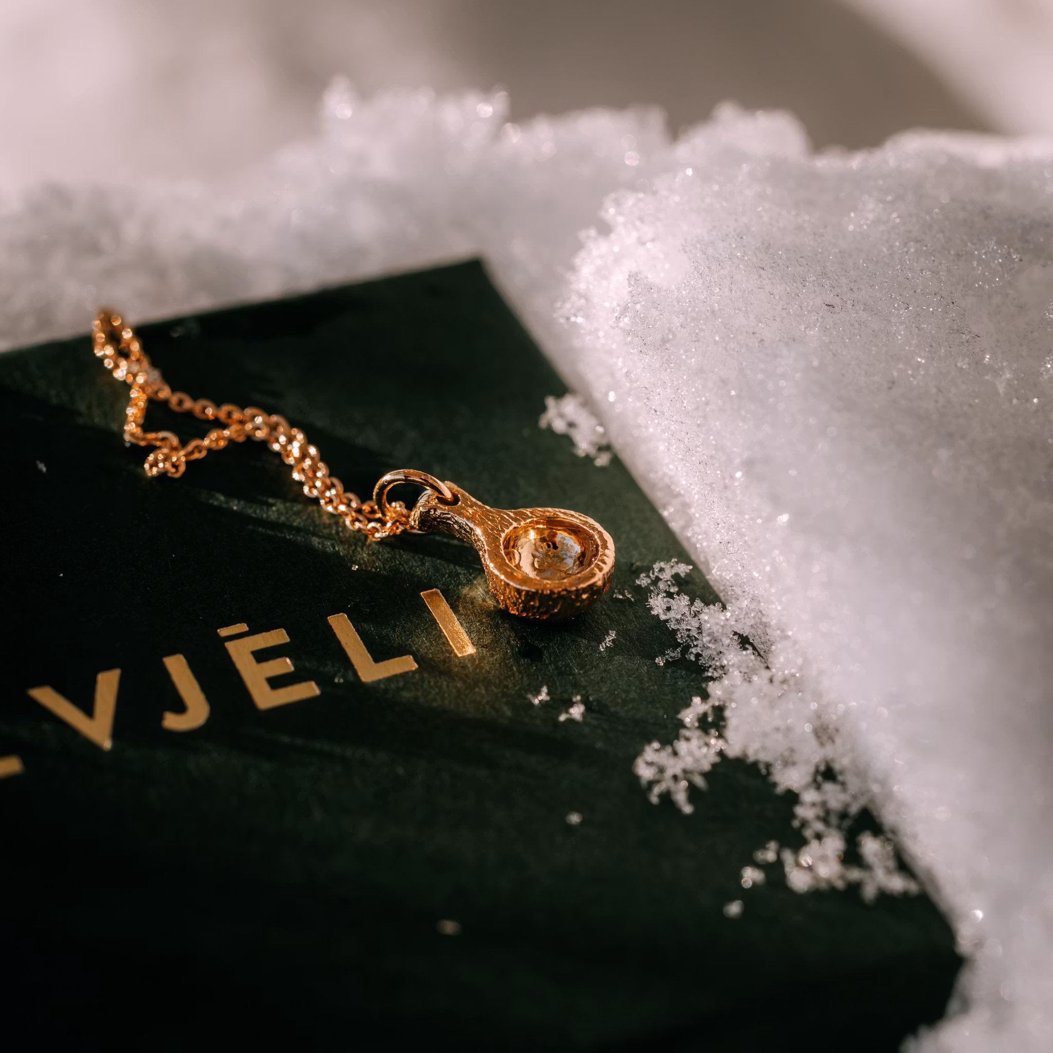 Kåsa halsband guld