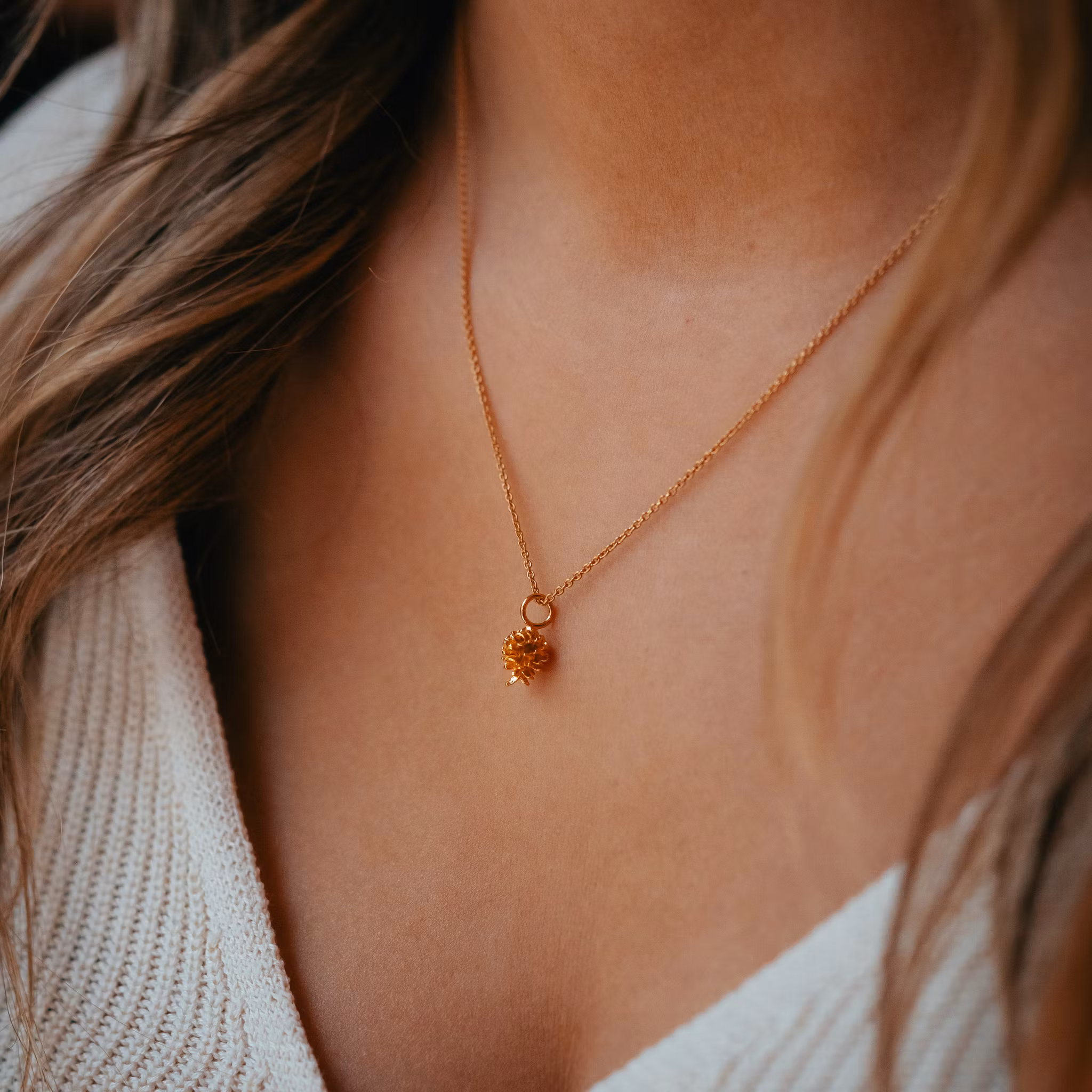 Kotte halsband guld