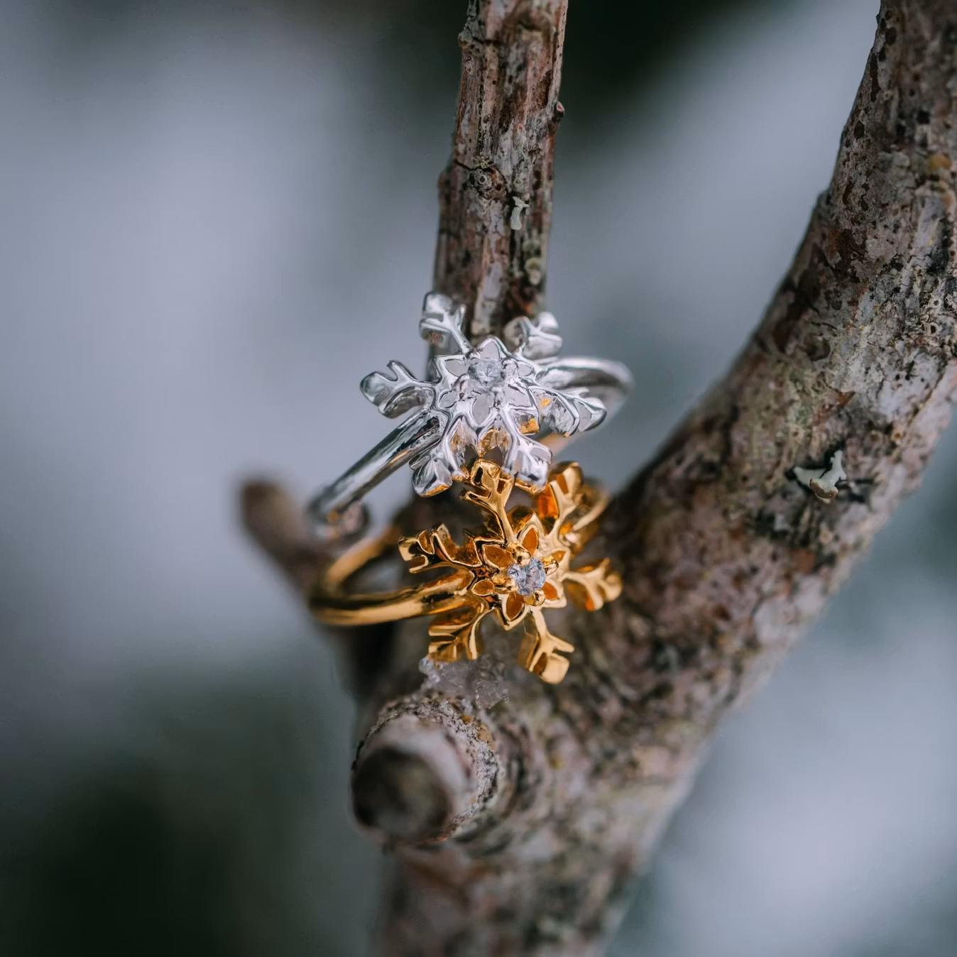 Snöflinga earcuff guld