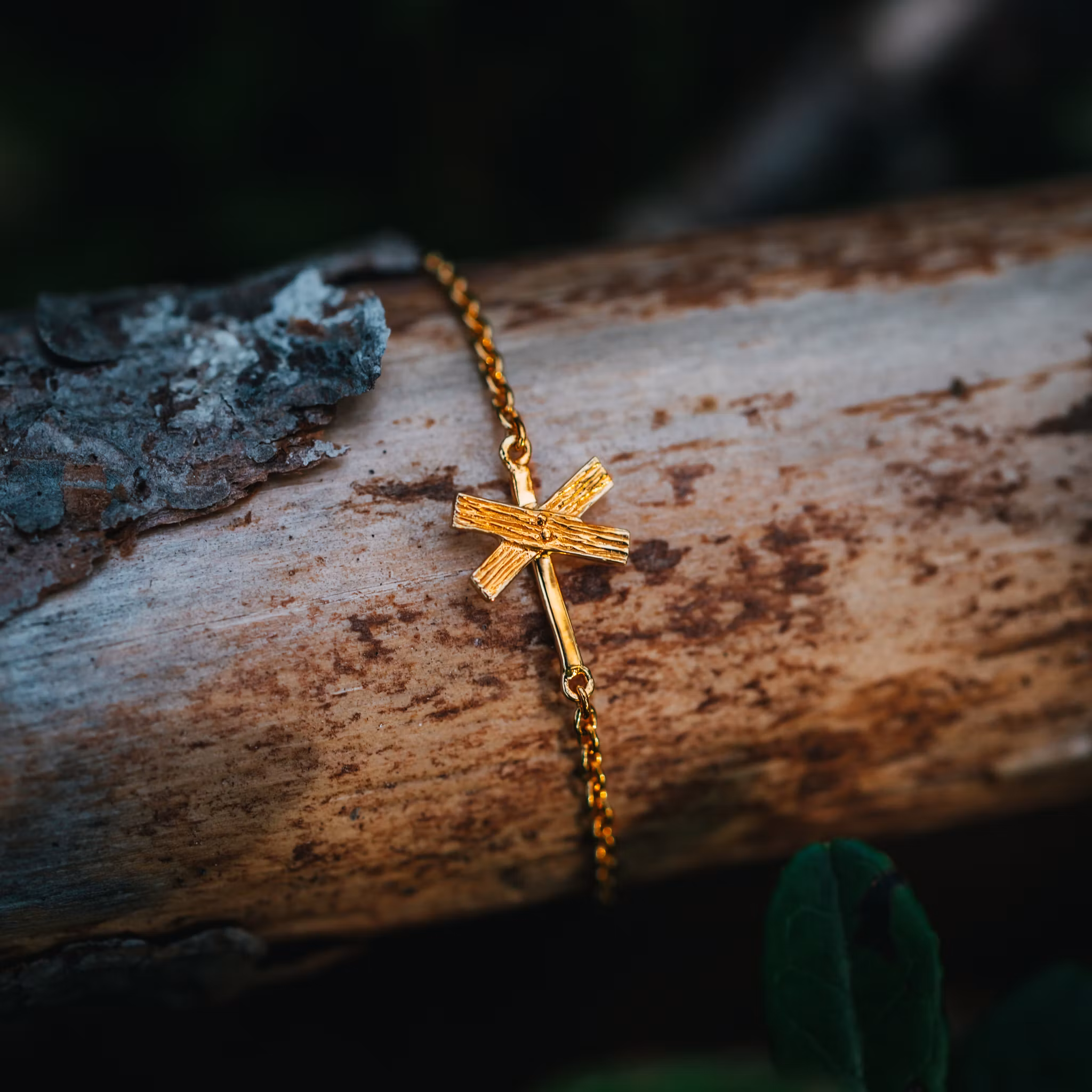 Längtan armband guld