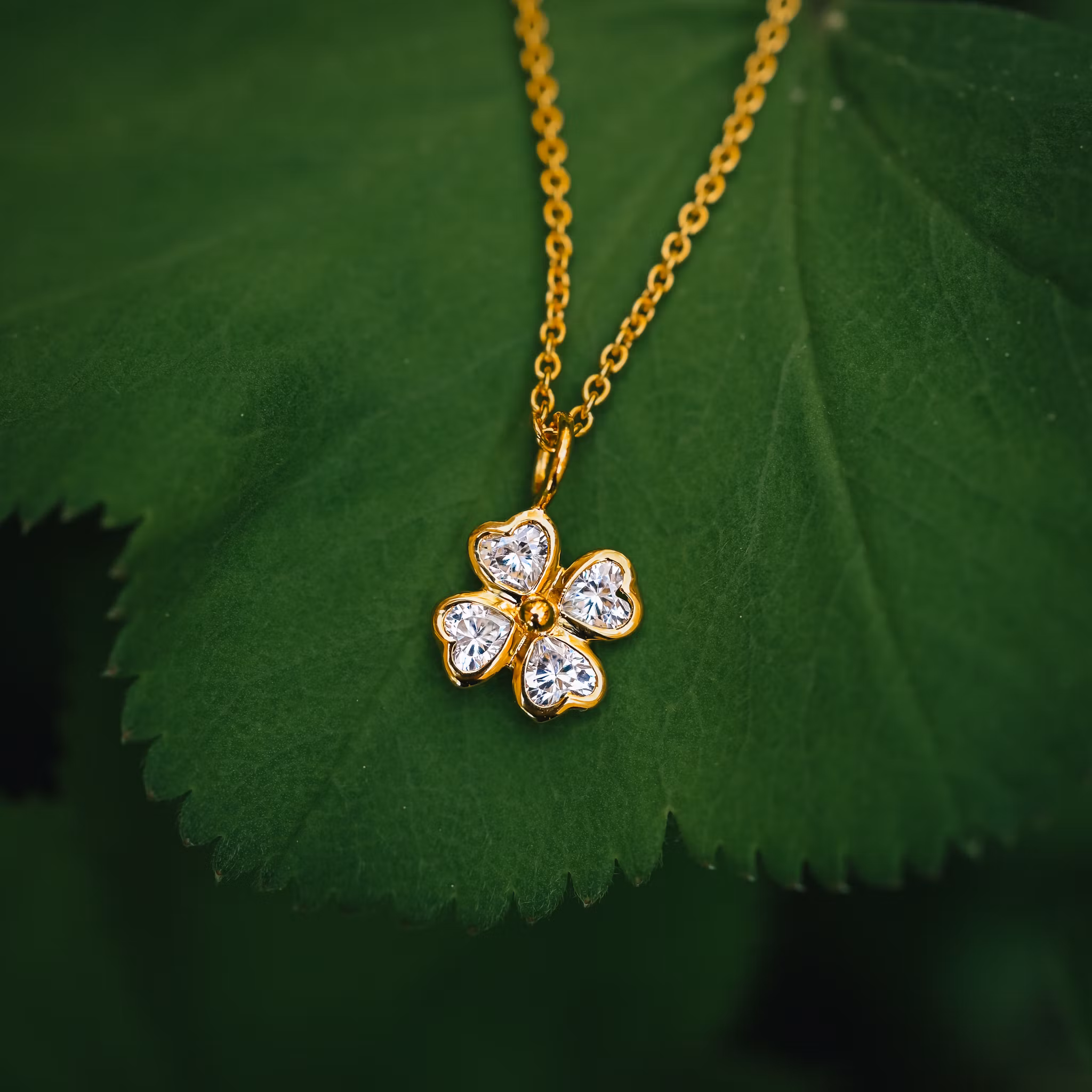 Lycka halsband guld