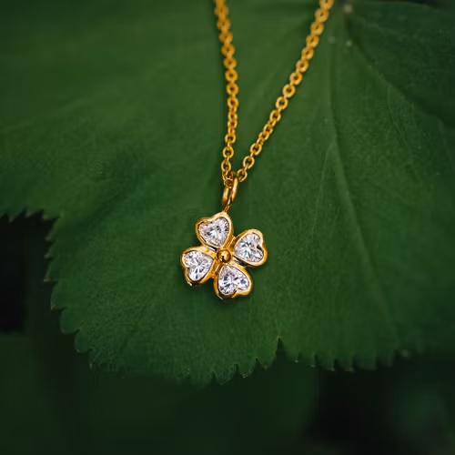 Lycka halsband guld