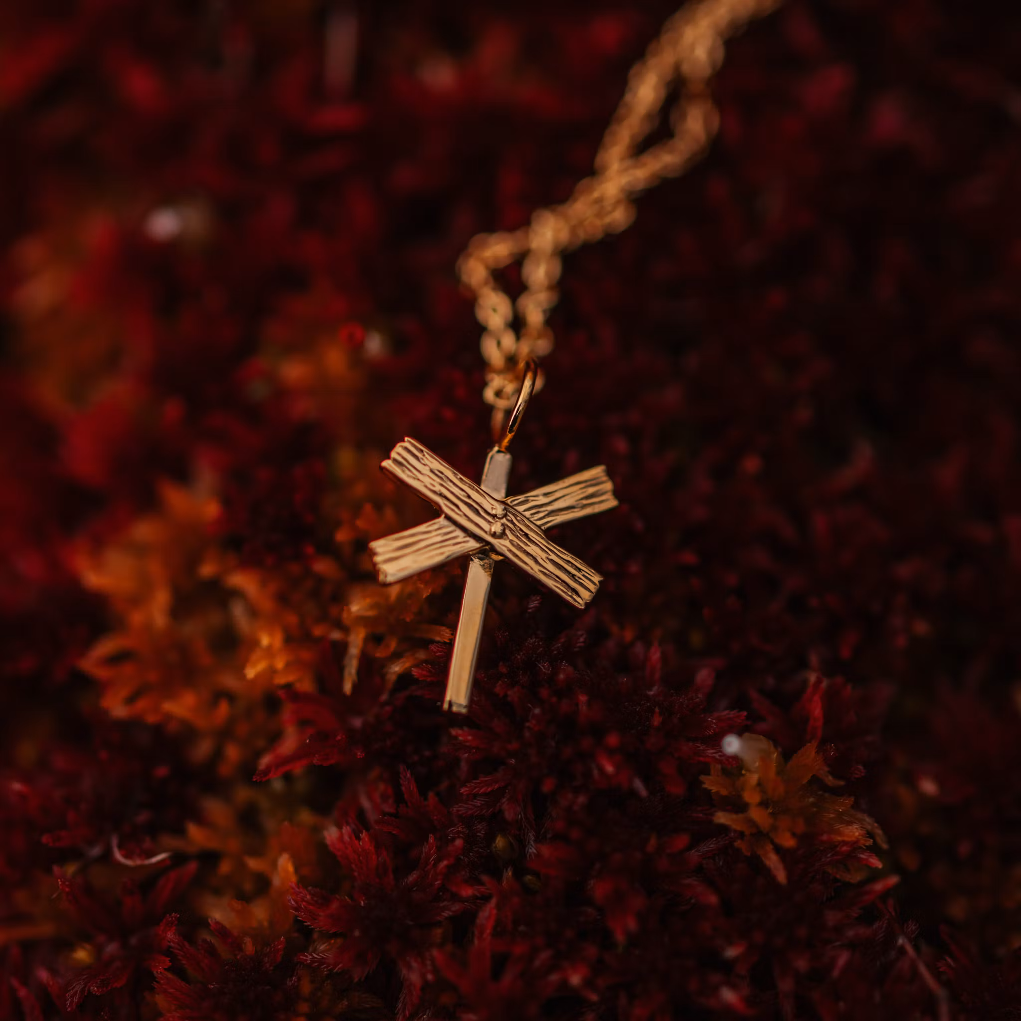 Längtan halsband guld