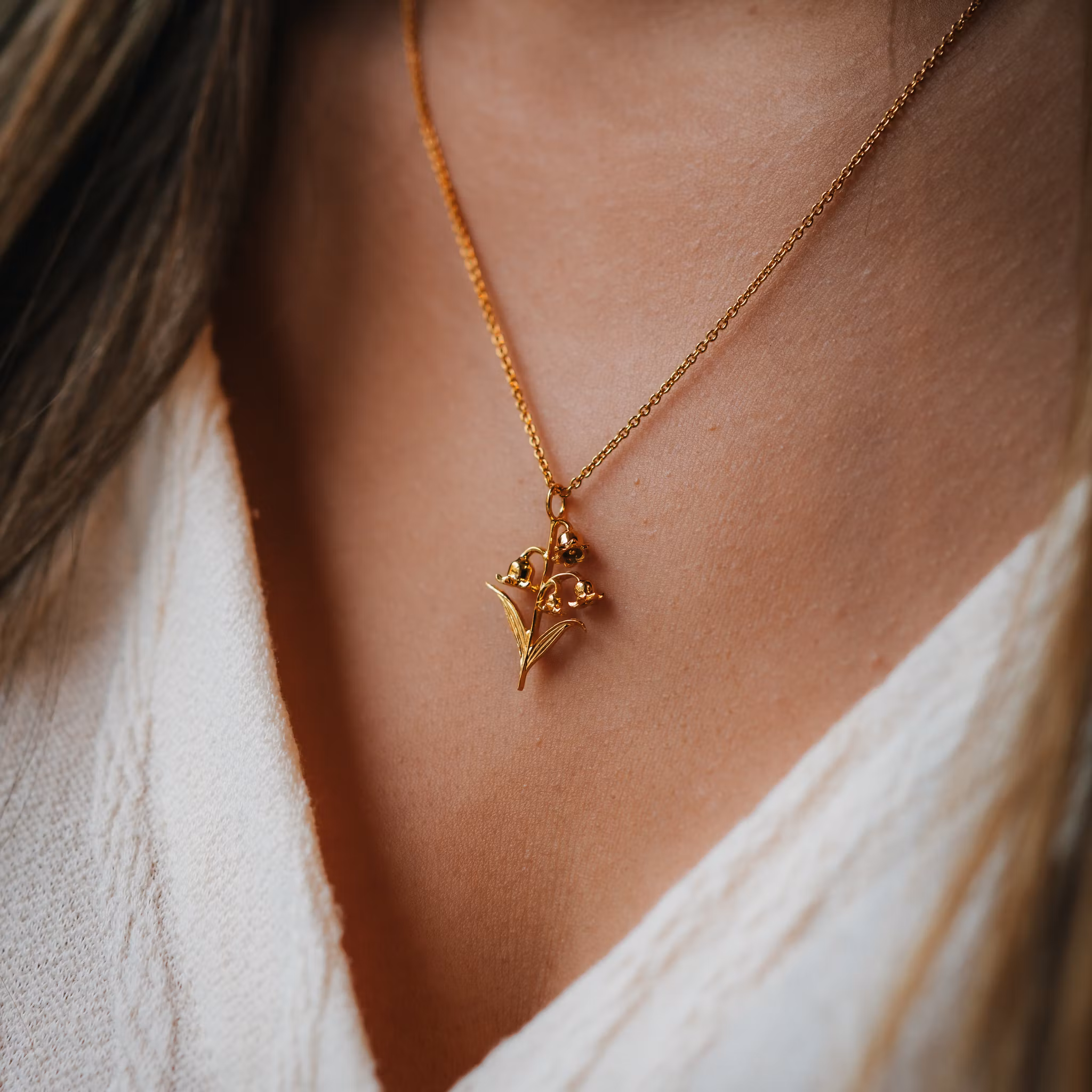 Liljekonvalj halsband guld