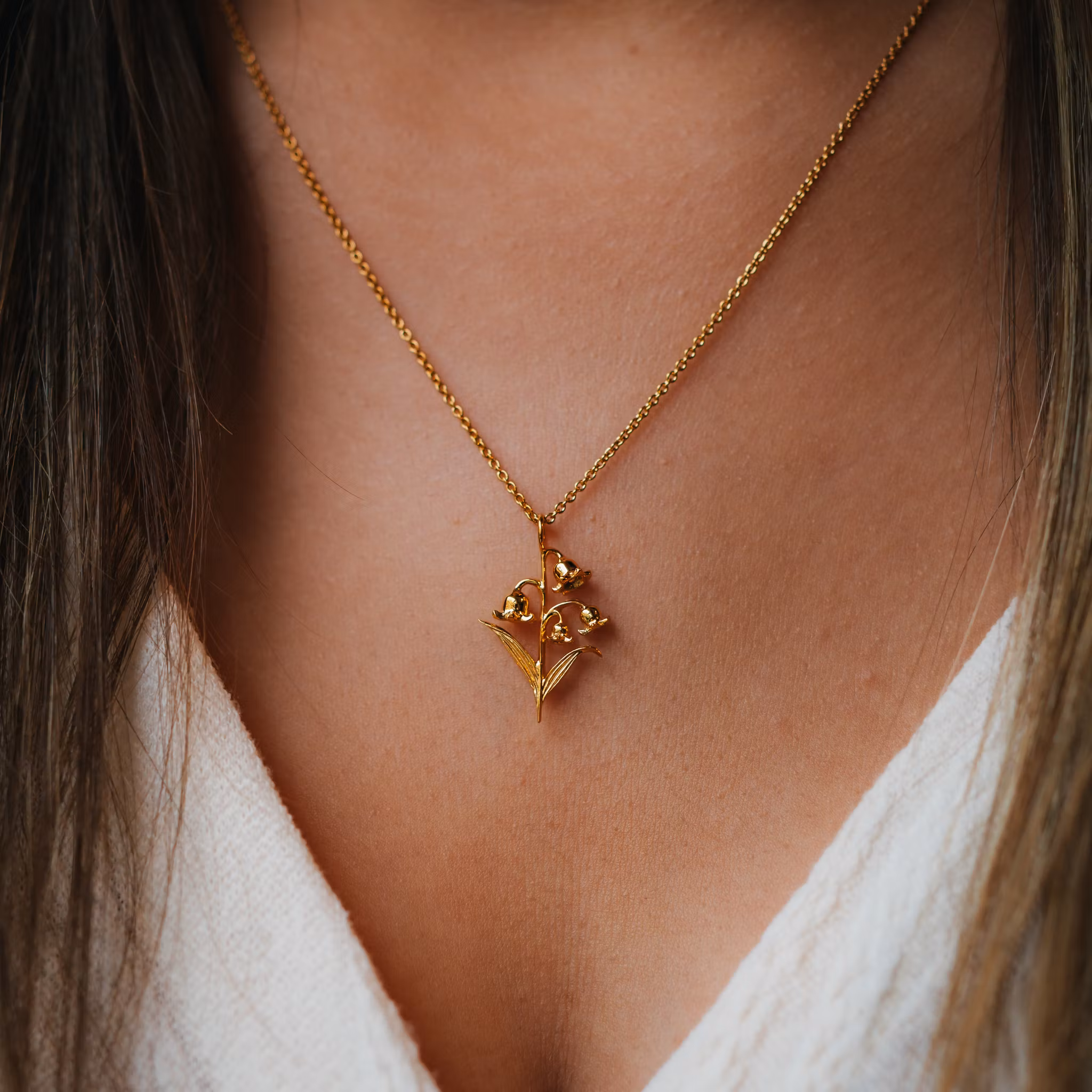 Liljekonvalj halsband guld