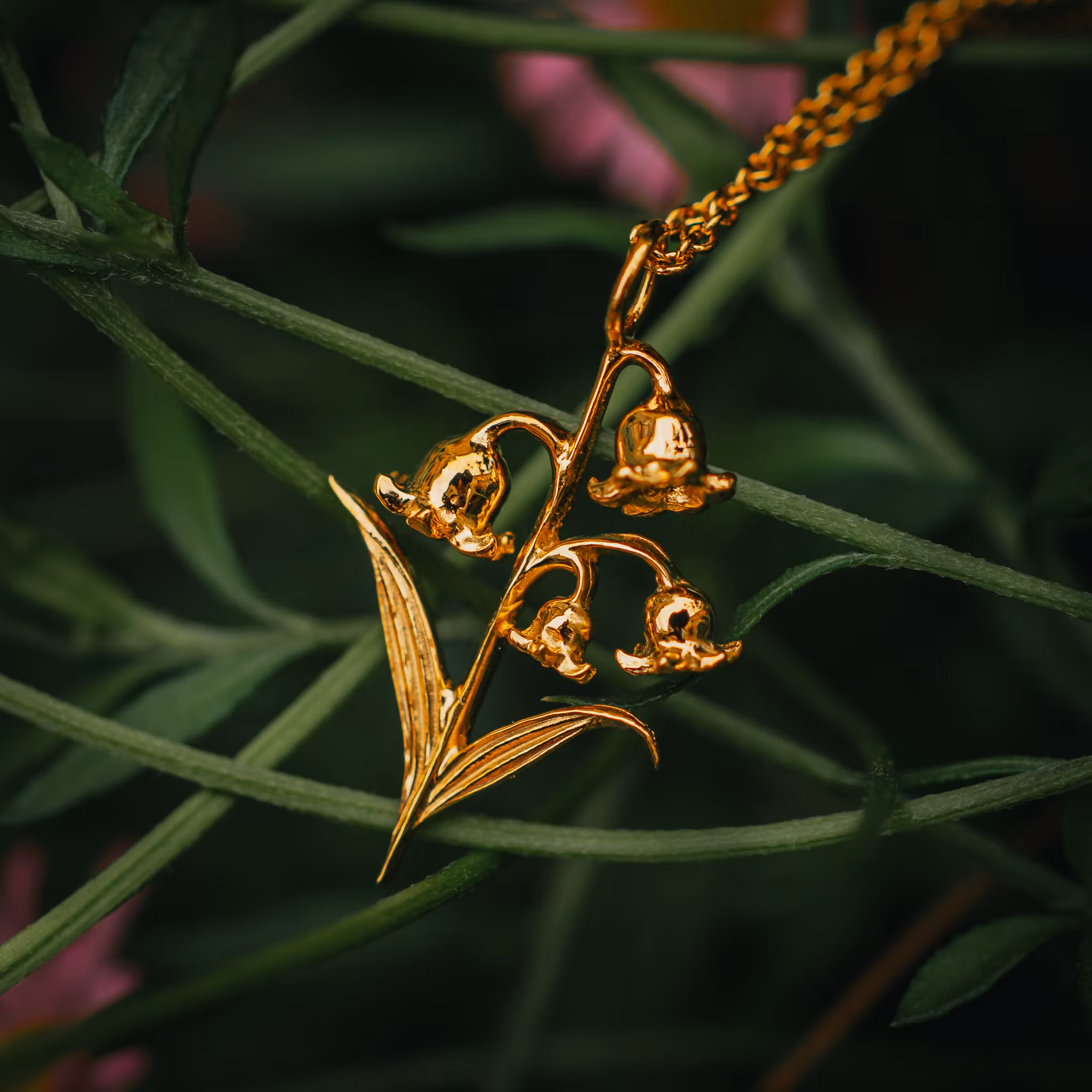 Liljekonvalj halsband guld