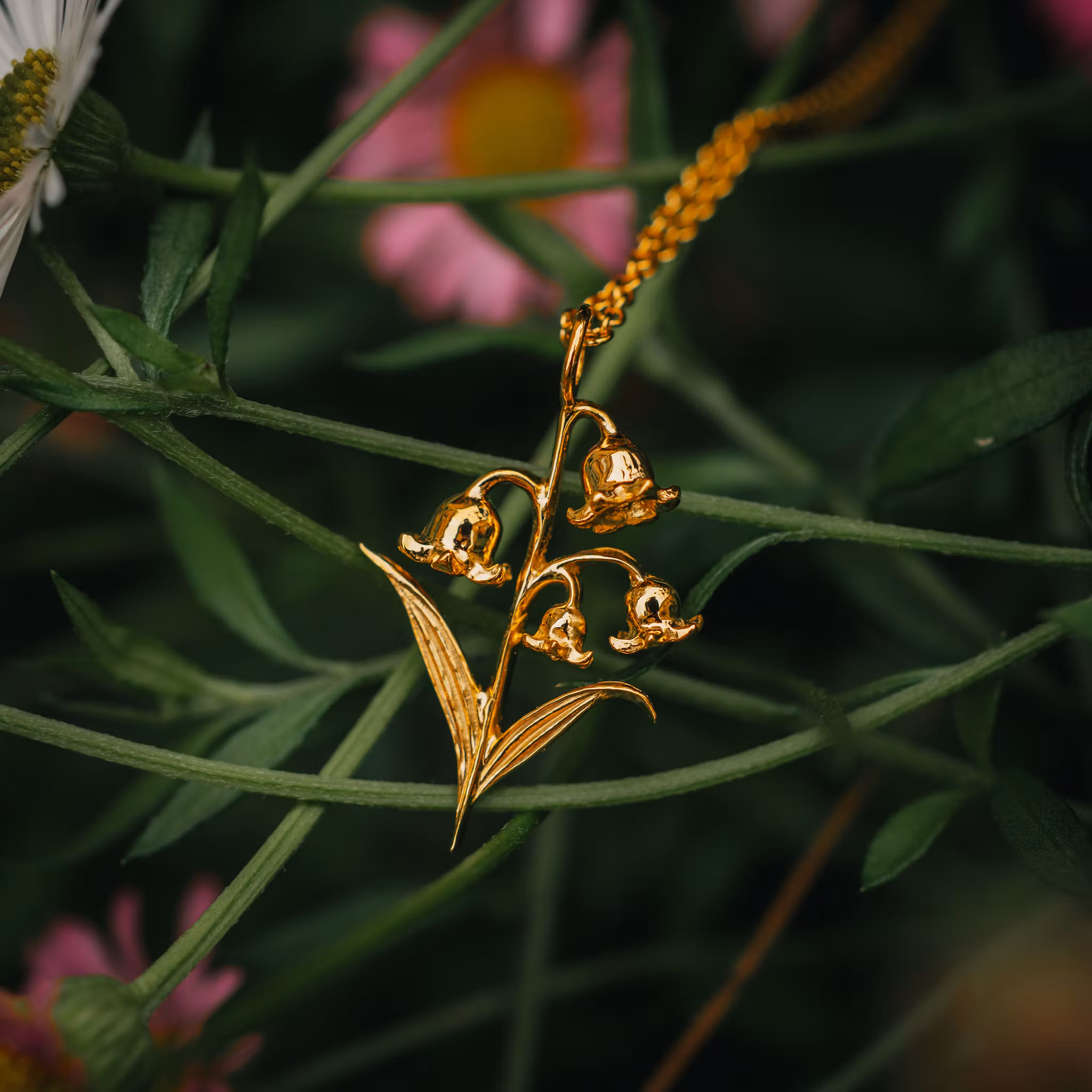 Liljekonvalj halsband guld