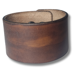 Armband, läder med hemlig text