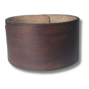 Armband, läder med hemlig text