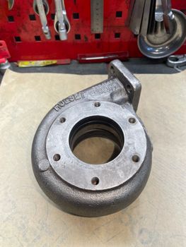 Avgashus Holset H1E / HX40 - 3532295
