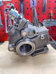 Turbo till Yanmar 4LHA-STE - MYDA fabriksny turbo -Beställningsvara 2-4 dagar