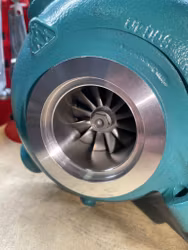 Turbo till Volvo Penta KAD44 - Avgashus med rostfri hylsa