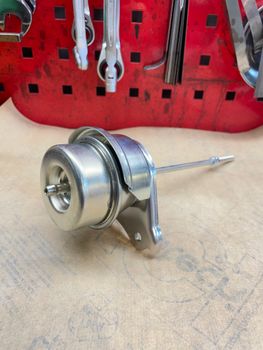 Wastegateklocka passandes K04 Mercedes Benz dubbelturbo