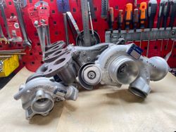 10009980228 / 10009880354 - Volvo V40/XC60/V60 Dubbelturbo - Renoverad utbytesturbo