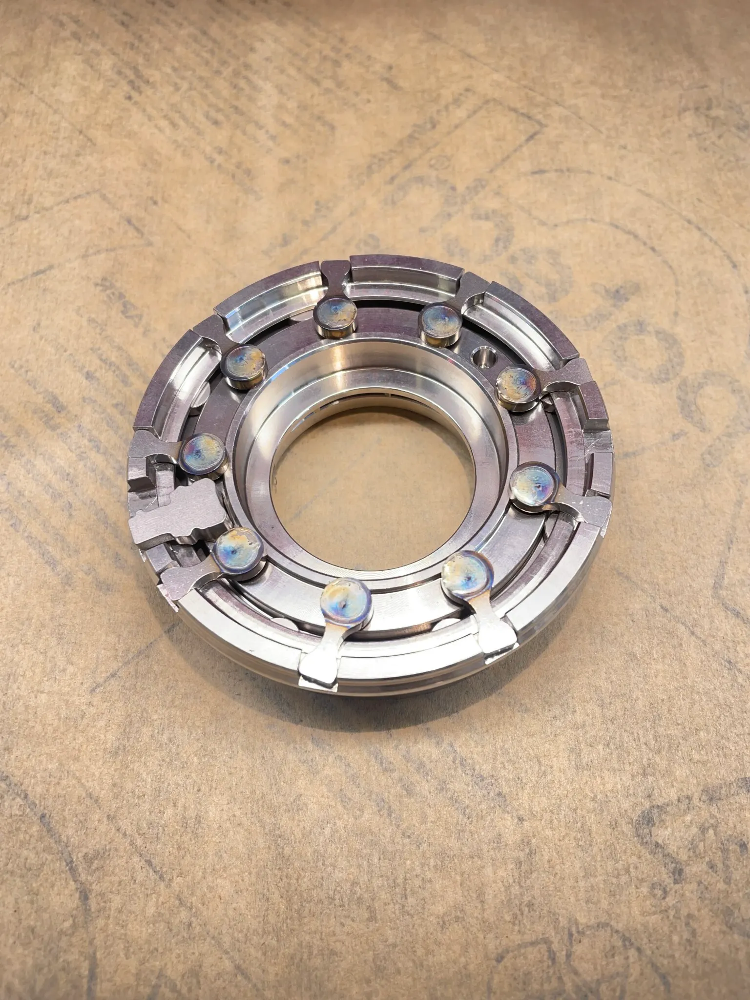 VNT nozzle passandes Volvo Dubbelturbo 10009700331 - Airtune Marin och ...