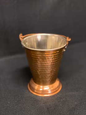 Serveringsbolle med hamret design