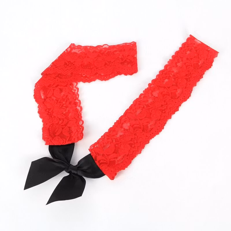 Kort Fishnet Klänning med Svarta och Röda Sömmar