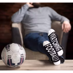 Kollar på fotboll! - strumpor