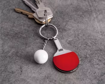 Nyckelring pingisracket och pingisboll
